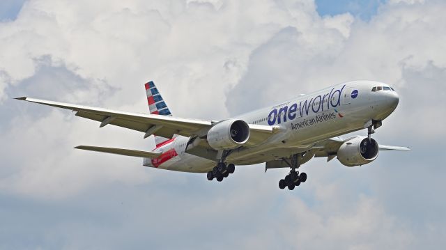 Boeing 777-200 (N791AN) - American Airlines Boeing 777-200ER (N791AN) arrives KRDU Rwy 23R on 6/12/2022 at 1:37 pm.