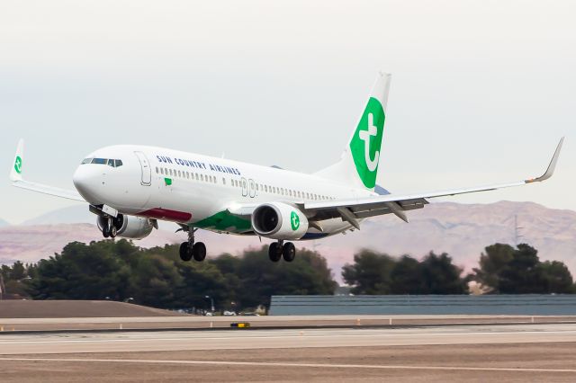 Boeing 737-800 (PH-HXB)