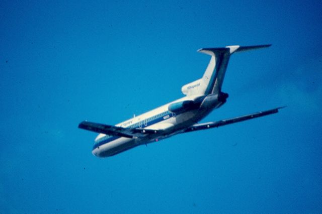 BOEING 727-200 — - Pic circa 1968-70.  Taken from Gravelly Point Park off KDCA Runway 01-19