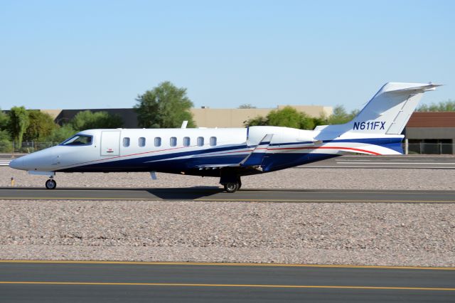 Learjet 40 (BJS611)