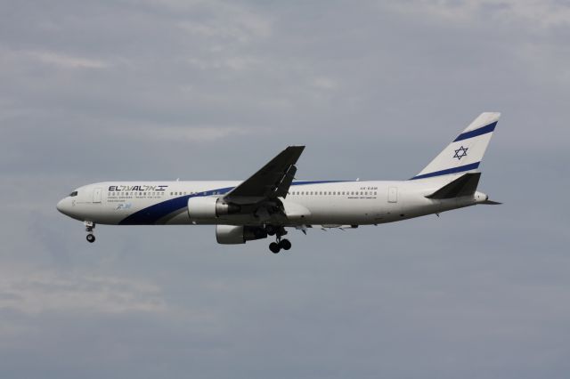 BOEING 767-300 (4X-EAM) - EL AL B767-300 arriving to Boston Logan from Tel Aviv wearing a special sticker on front.