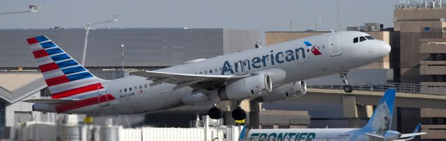 Airbus A320 (N650AW) - phoenix sky harbor international airport 08APR21