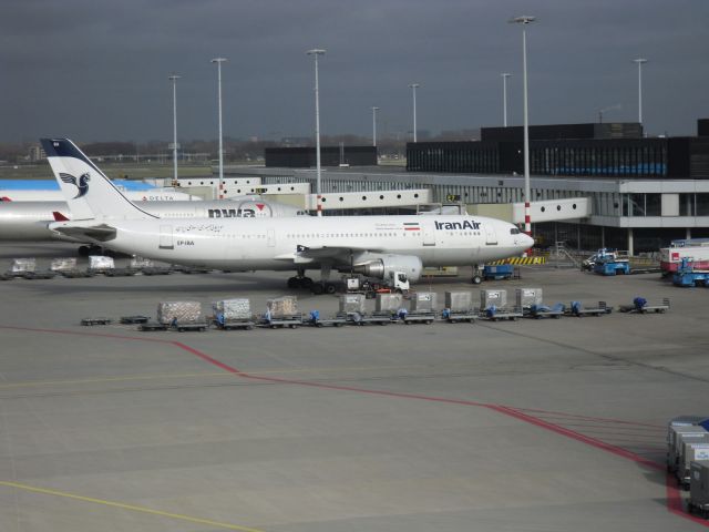 Airbus A300F4-200 (EP-IBA)