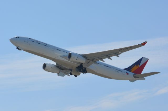 Airbus A330-300 (RP-C3432)
