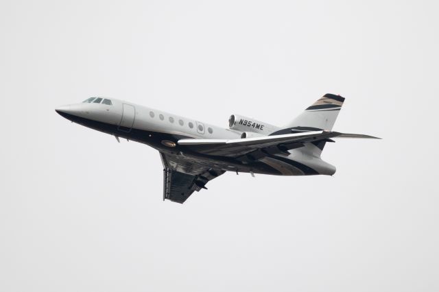 Dassault Falcon 50 (N954ME) - 2020-10-21br /SDU244 KEWR-KILG