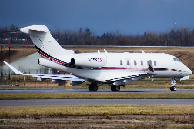 Canadair Challenger 350 (N759QS) - 2018 Bombardier Challenger 350 opby NetJets departing Runway 14 at the Buffalo Niagara International Airport