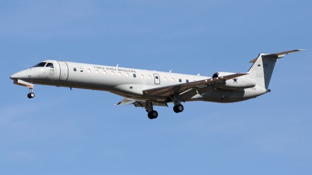 Embraer ERJ-145 (FAB2520)