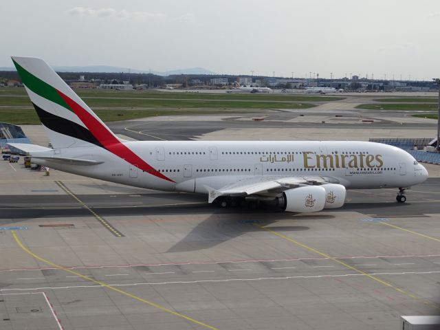 Airbus A380-800 (A6-EOT)