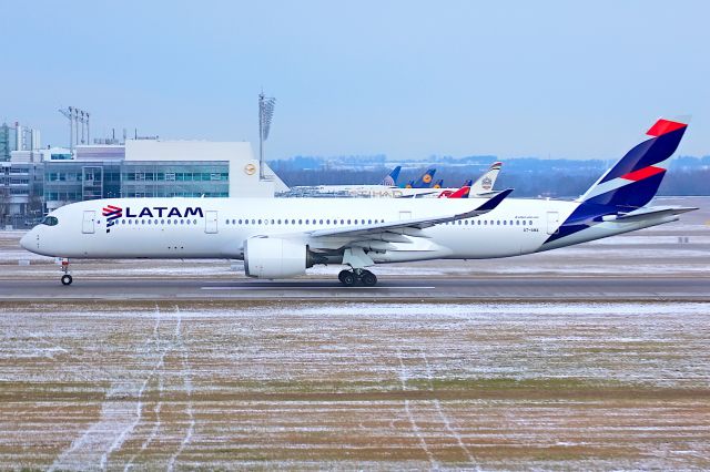 Airbus A350-900 (A7-AMA)