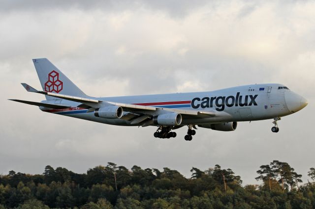 Boeing 747-400 (LX-RCV)