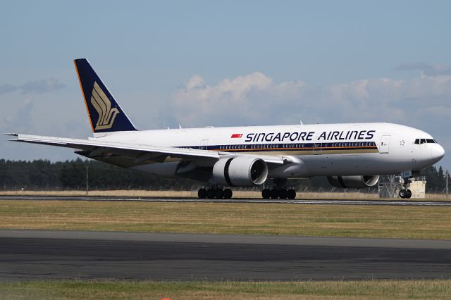 Boeing 777-200 (9V-SVG) - on 17 December 2017