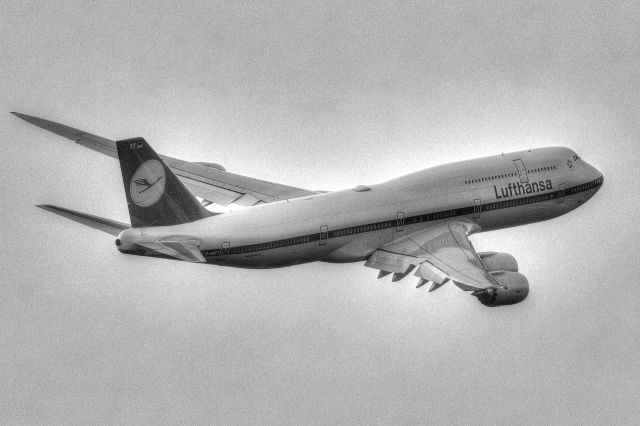 BOEING 747-8 (D-ABYT)