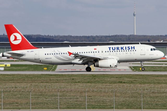 Airbus A320 (TC-JPR)