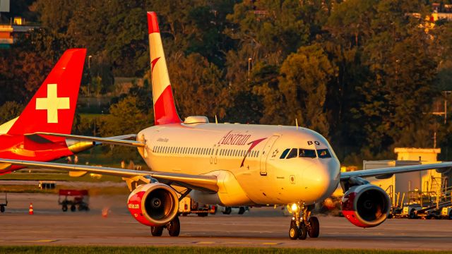 Airbus A320 (OE-LBQ)