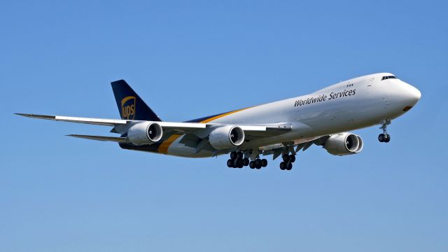 BOEING 747-8 (N618UP) - BOE683 on final to Rwy 16R to complete a ferry flight from KPDX on 10.14.19. (ln 1556 / cn 64264).