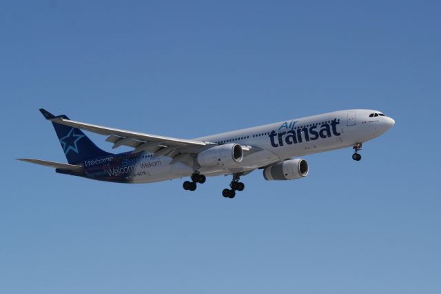 Airbus A330-300 (C-GCTS) - Arriving at Montréal-Trudeau