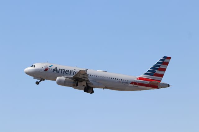 Airbus A320 (N656AW)