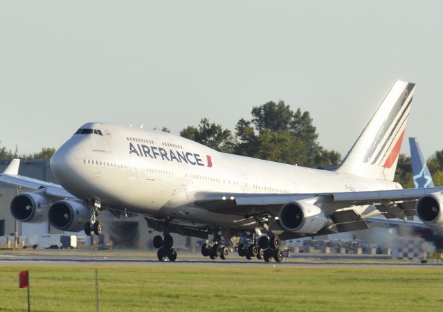 Boeing 747-400 (F-GISC)