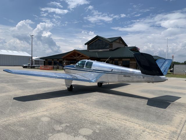 Beechcraft 35 Bonanza (N8642A)