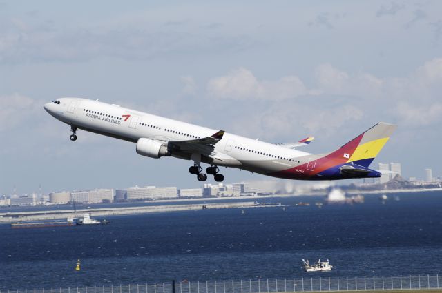 Airbus A330-300 (HL7792) - Departure at Haneda Intl Airport Rwy34R on 2012/10/29