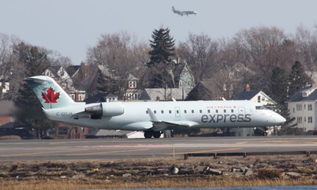 Canadair Regional Jet CRJ-200 (C-GOJA)