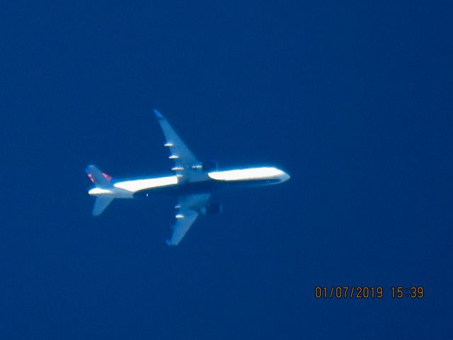 Boeing 757-200 (N624AG)