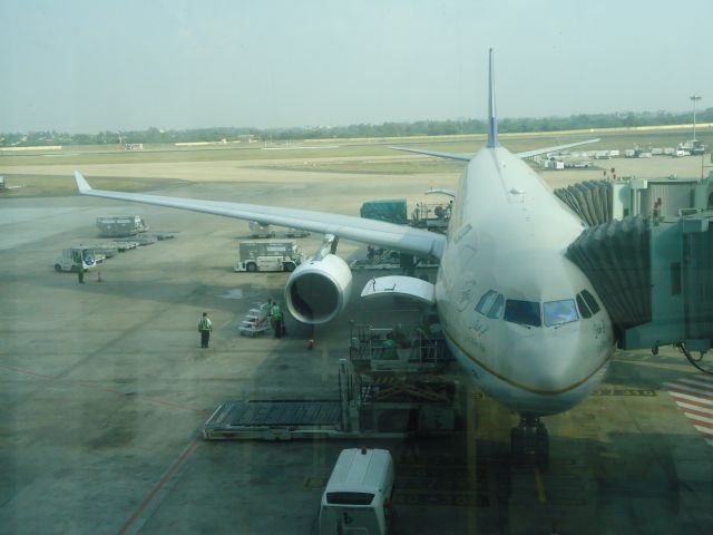 Airbus A330-300 (SHU196)