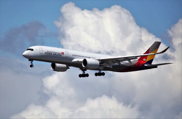 Airbus A350-900 (HL8381) - ICN-SEA  6-9-21