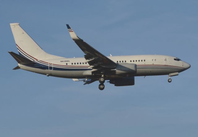 Boeing 737-700 (N836BA)