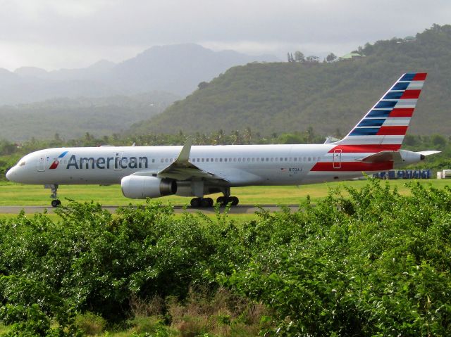 Boeing 757-200 (N172AJ)