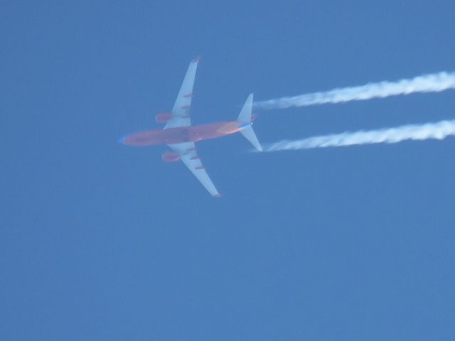 Boeing 737-700 (N7715E)