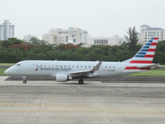 EMBRAER 175 (long wing) (N230NN)