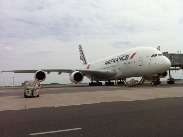 Airbus A380-800 (F-HPJE)