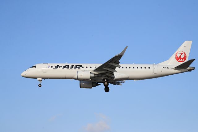 Embraer ERJ-190 (JA253J) - December 22nd 2018:ITM-HKD. J-AIR.