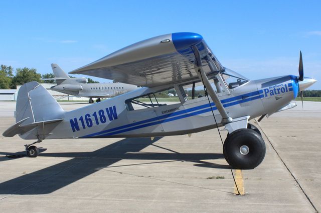 R & B Bearhawk Patrol (N1618W)