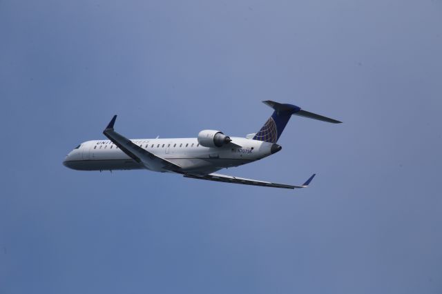 Canadair Regional Jet CRJ-700 (N707SK)