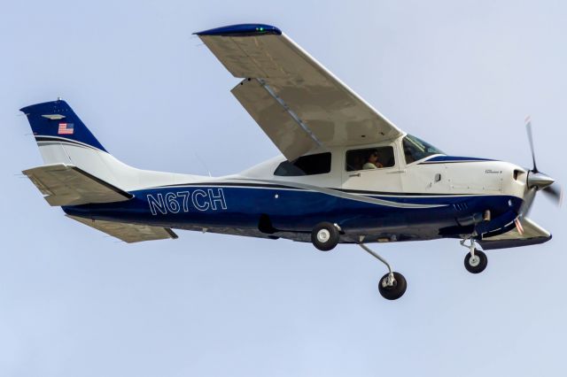 Cessna Centurion (N67CH)