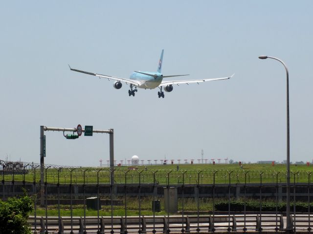 Airbus A330-300 (HL7720)