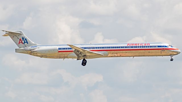 McDonnell Douglas MD-83 (N9625W) - This MD 83 is currently retired and stored at ROW