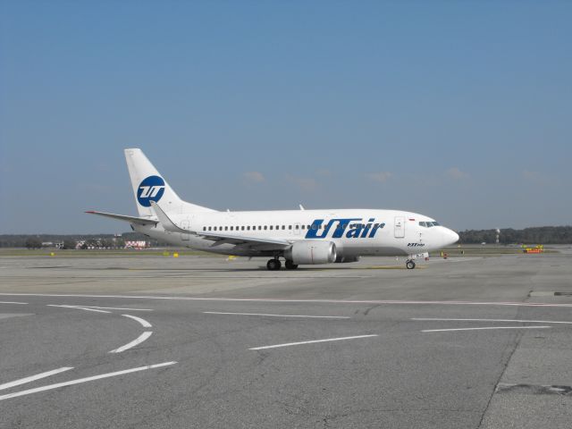 Boeing 737-500 (VQ-BJS)