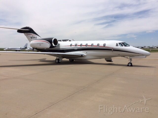 Cessna Citation X (N711VJ)