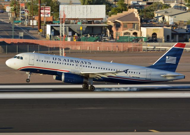 Airbus A320 (N675AW)