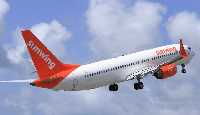 Boeing 737 MAX 8 (C-FZXI)