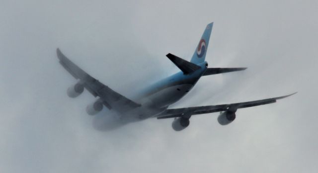 Boeing 747-200 (HL7610) - KAL262  SEA-ICN  5/13/2020