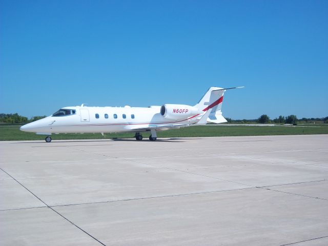 Learjet 60 (N60FP)