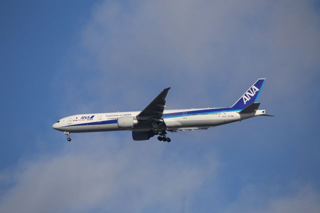 BOEING 777-300ER (JA778A)