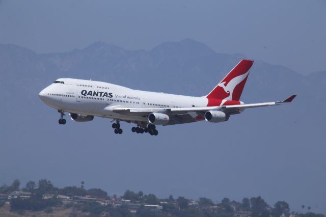 Boeing 747-400 (VH-OJS)