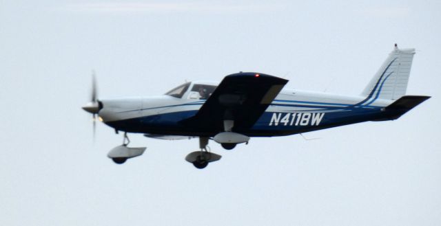 Piper Saratoga (N4118W) - On short final is this 1967 Piper Saratoga PA-32-300 in the Winter of 2023.