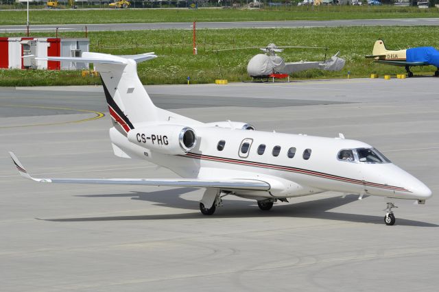 Embraer Phenom 300 (CS-PHG)