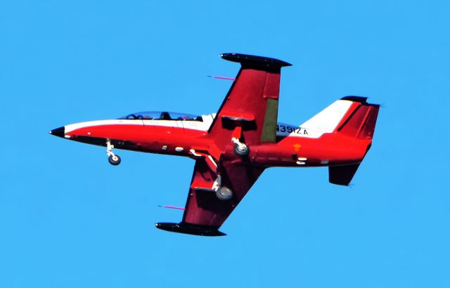 Aero L-39 Albatros (N391ZA) - Completing dog leg.